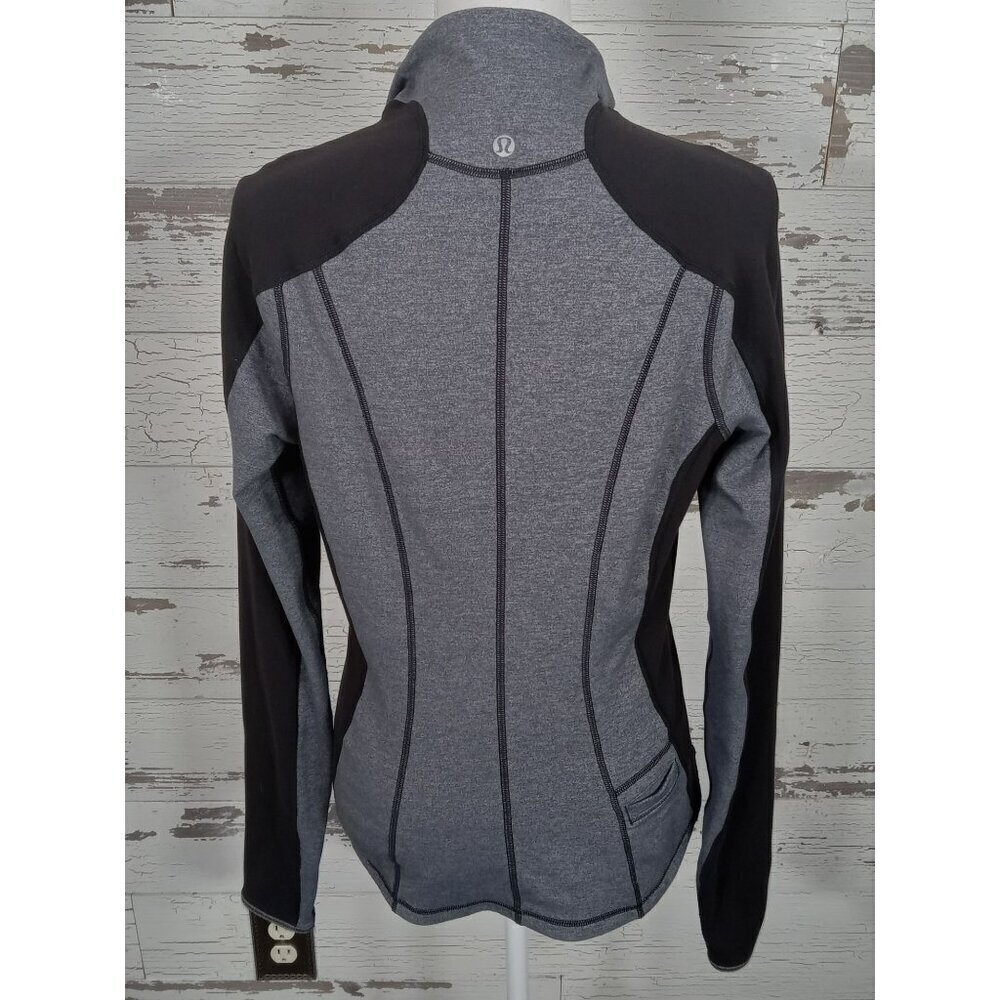 LULULEMON Women's Reversible Run U-Turn Grey/Black 1/2 Zip Pullover Sz 6 W3708S - Picture 3 of 7